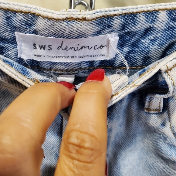 SWS Denim Co. High Rise Distressed short size 3 - Picture 5 of 13